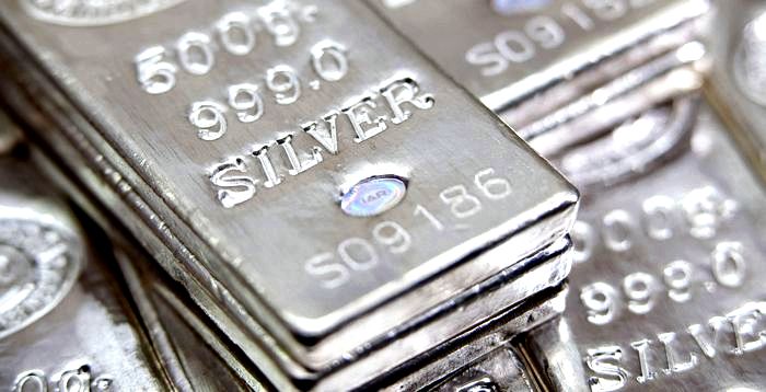 В практическом отношении серебро долго не находило применения в технике